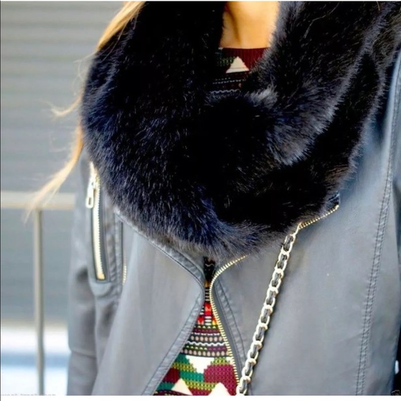 Faux Fur Snood Beautiful Scarf 